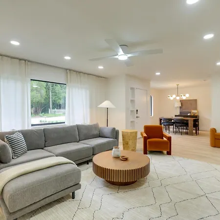 1 Mi To Ben Hill Griffin Stadium Home With Patio!